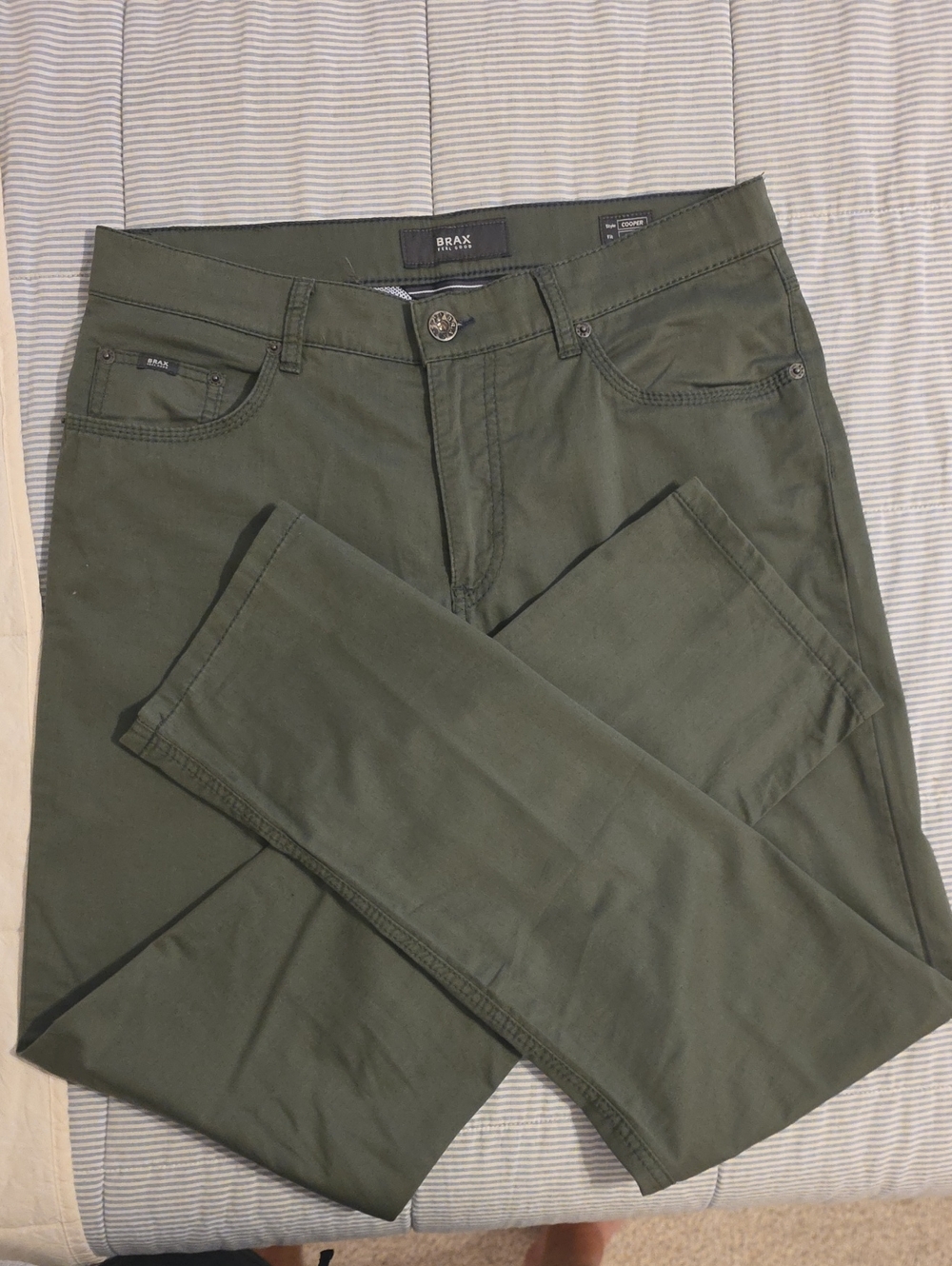34/32 Brax Modern Fit Men's Olive Green Jeans